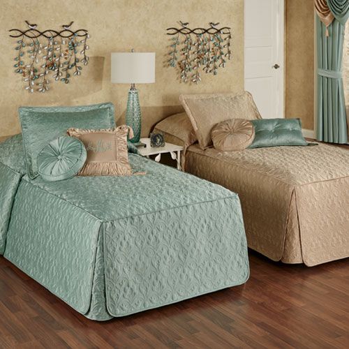 Cambridge Classics Classic Bedspreads