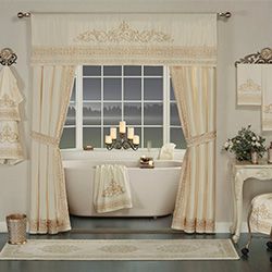 Elegant Versailles Bathroom