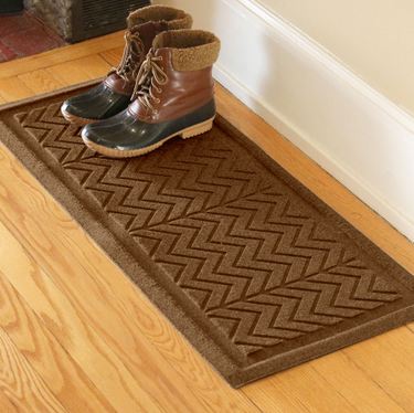 Chevron Boot Tray Mat 36 x 15Image