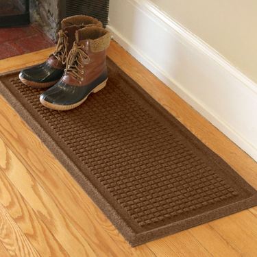 Squares Boot Tray Mat 36 x 15Image