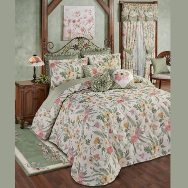 Veranda Grande Bedspread Set LinenImage