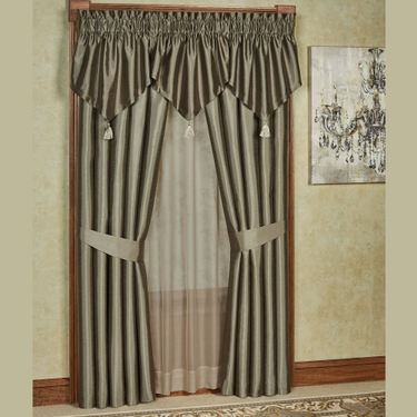 Chamberly Ascot Valance 32 x 22Image