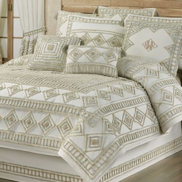 Serenta Comforter Set EcruImage