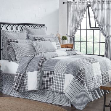 Sawyer Mill Black Patchwork QuiltImage
