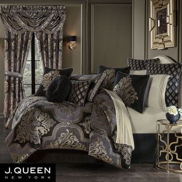 Savoy Comforter Set BlackImage