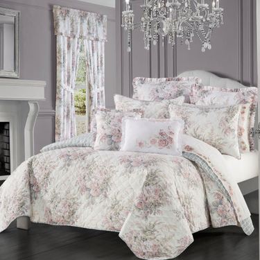 Estelle Blush Quilt SetImage