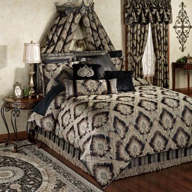 Fenmore Comforter Set BlackImage