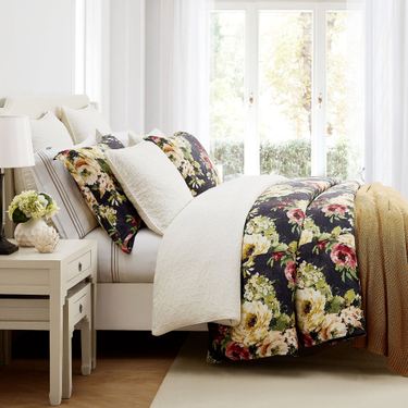 Peony II Mini Comforter Set BlackImage