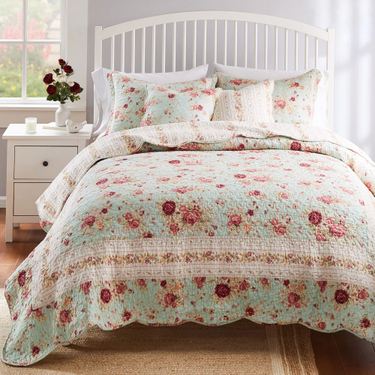 Antique Rose Quilt Bed Set Powder BlueImage