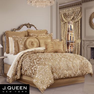 Aurelia Comforter Set GoldImage