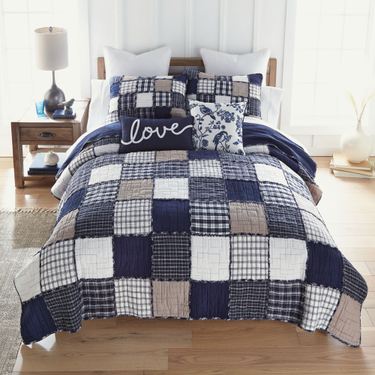 Checkerboard Indigo Patchwork Mini Quilt SetImage