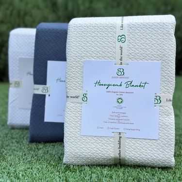 Organic Cotton Honeycomb BlanketImage