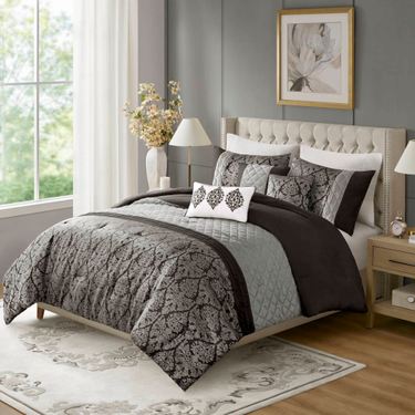 Lily Damask Comforter Bed Set BlackImage