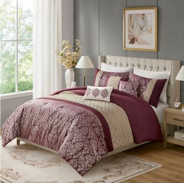 Lily Damask Comforter Bed Set PlumImage
