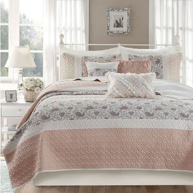 Dawn Quilt Bed Set BlushImage