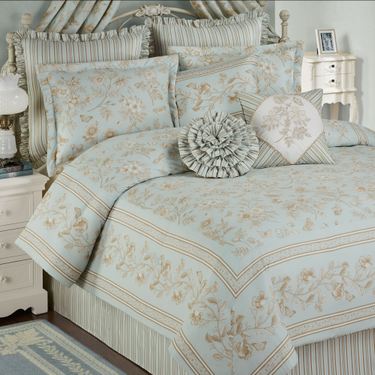 Floral Cottage Comforter Set Pale BlueImage