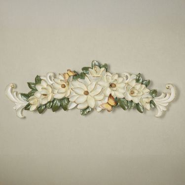 Sweet Magnolia Wall Topper IvoryImage