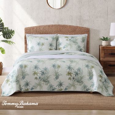 Serenity Palms Quilt IvoryImage