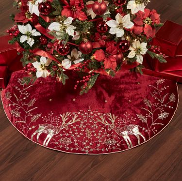 Elegant Reindeer Tree Skirt RedImage