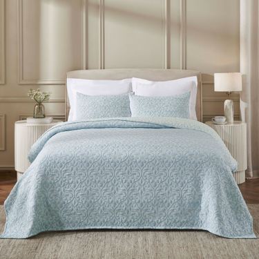Vineyard Matelasse Mini Coverlet Set Sky BlueImage