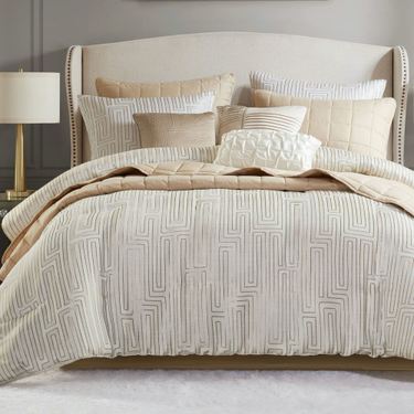 Royce Comforter Bed Set IvoryImage