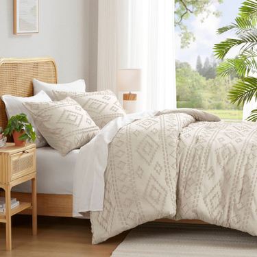 Gigi Mini Comforter SetImage