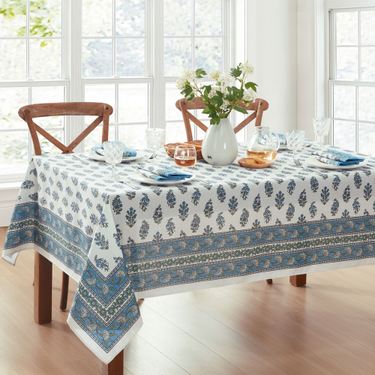 Classic Tropez Rectangle Tablecloth WhiteImage