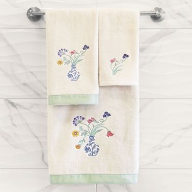 Stella Bath Towel Set Bath Hand FingertipImage