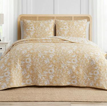 Sunflower Mini Quilt Set Golden YellowImage