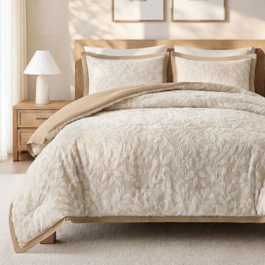Solace Leaf Mini Comforter Set BeigeImage