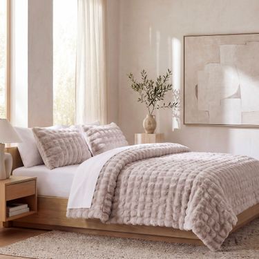Cottontail Mini Comforter SetImage