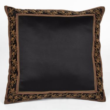 Triomphe Tailored European Sham LatteImage