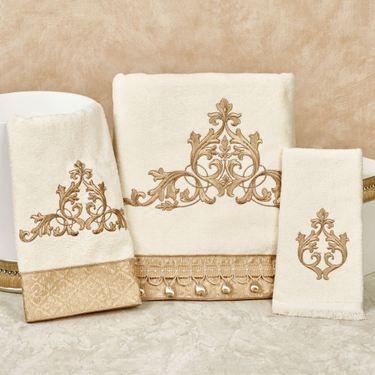 Monaco Bath Towel Set Light Cream Bath Hand FingertipImage