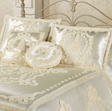 Lisette Flanged Sham Pearl StandardImage