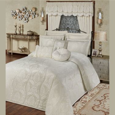 Camelot Grande Bedspread IvoryImage