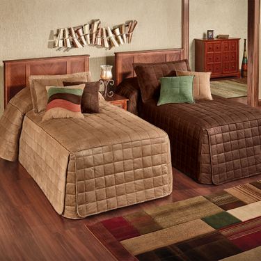 Camden Classic Fitted BedspreadImage
