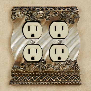 Monacio Double Outlet Antique SilverImage