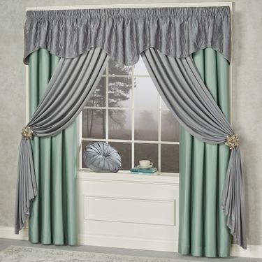 Cambridge Classics Scalloped Valance 60 x 22Image