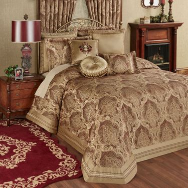Devonshire Grande Bedspread RubyImage