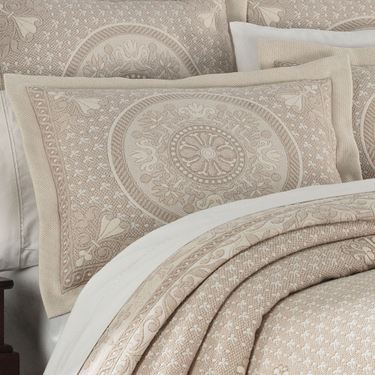 Basset Matelasse Flanged Sham Pair Vanilla StandardImage