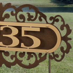 LaRoyal Yard Address Stake