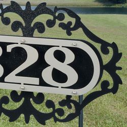 LaRoyal Yard Address Stake Silver/Black