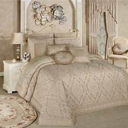 Grandview Grande Bedspread Champagne