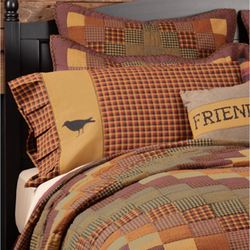 Heritage Farms Pillowcase Pair Multi Warm