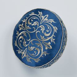Buckingham Piped Pillow Sapphire Round