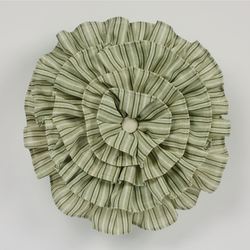 Veranda Ruffled Pillow Tarragon Round