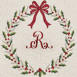 Holly Wreath Wall Hanging Ivory