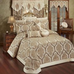 Barrington Grande Bedspread Champagne