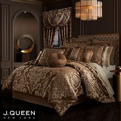Surano II Comforter Set Chocolate