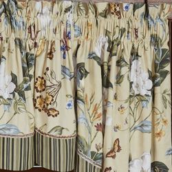 Garden Images III Swag Valance Set Parchment Three Piece Set